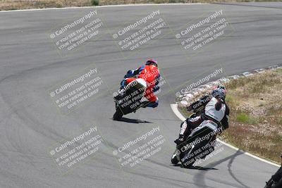 media/Apr-20-2025-AHRMA (Sun) [[393a79c373]]/Race/Group 5/Turn 4b/